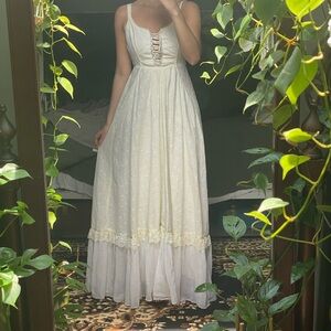 Eyelet maxi gunne sax dress